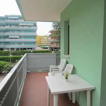 Homely With Shared Pools - Beahost *