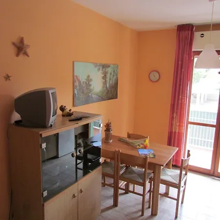 Homely Apartment With Shared Pools - Beahost Bibione
